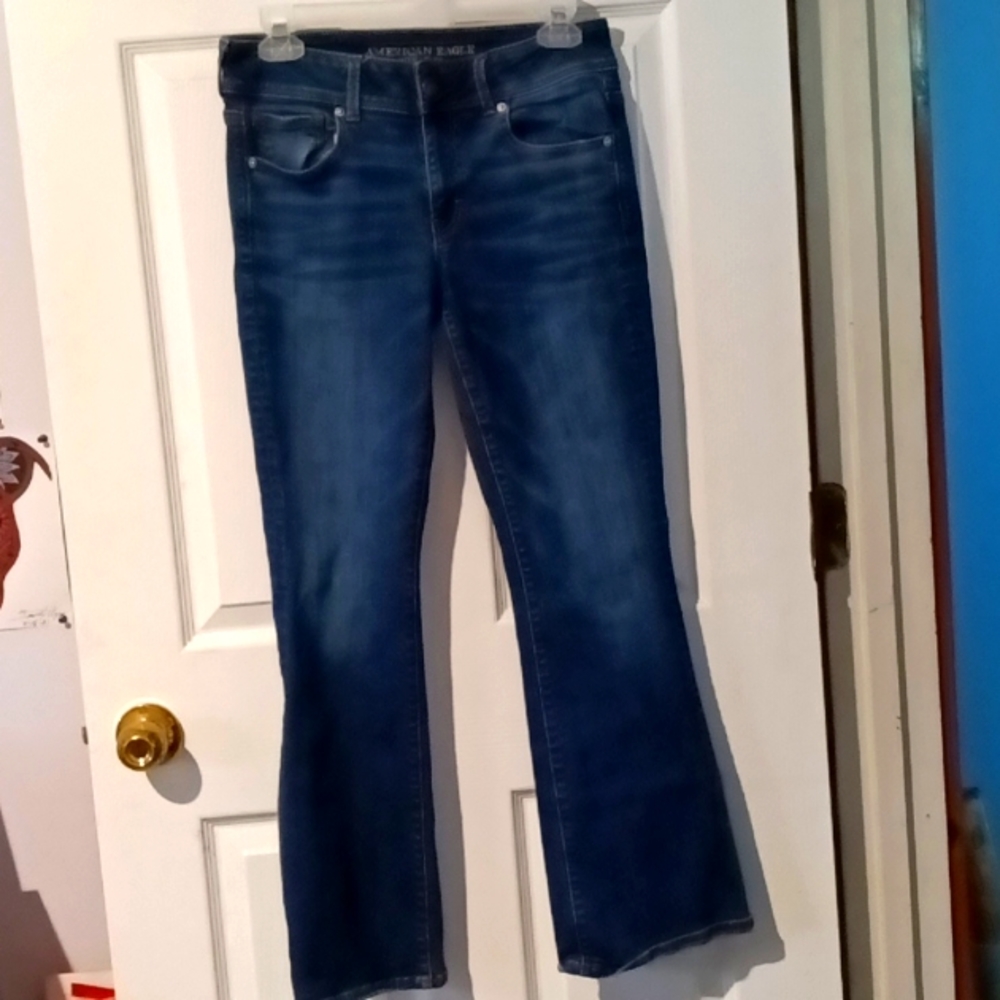 Women's American Eagle Kick Boot Stretch Denim Jeans.